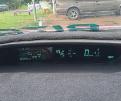 Toyota Prius 1.8 - Image 3