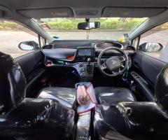 Toyota Sienta 2016 (7 seater)