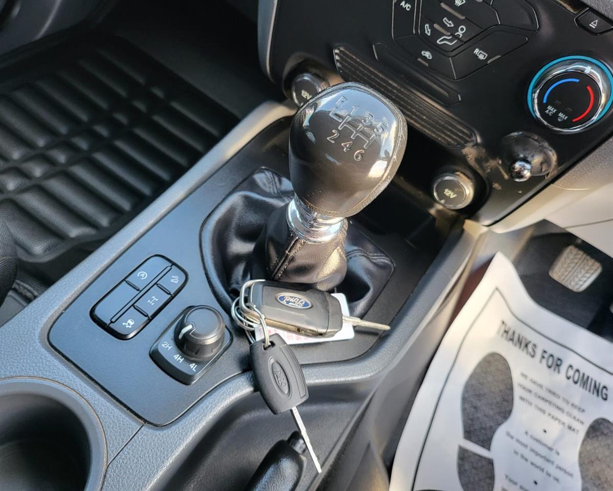 2017 Ford Ranger Manual 4WD - Image 12