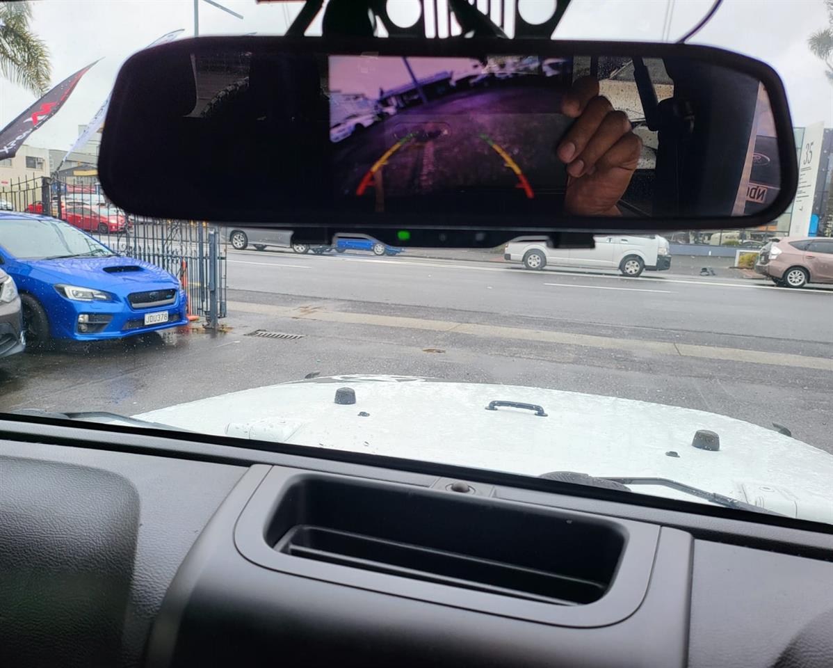 2016 Jeep Wrangler - Image 9