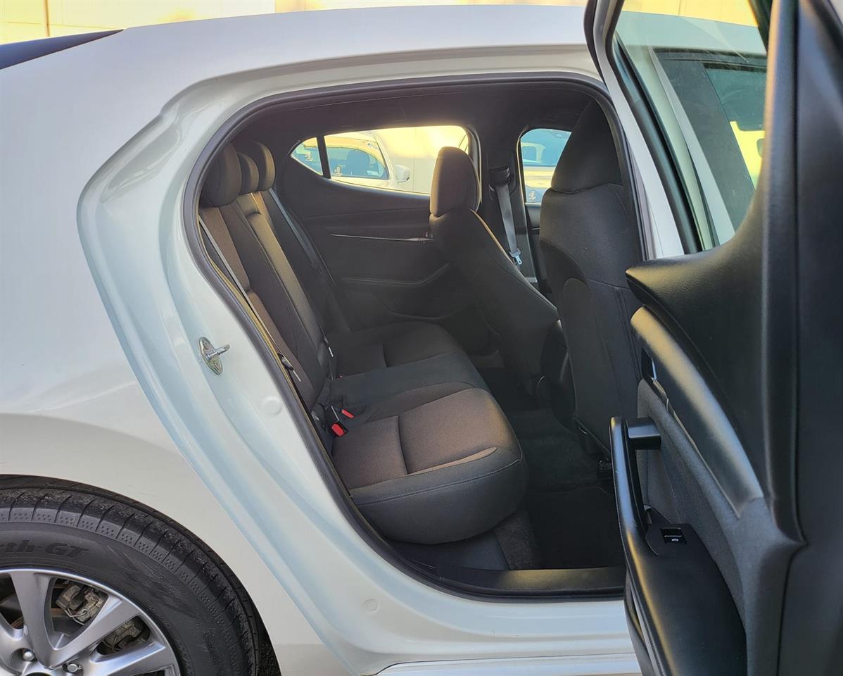 2021 Mazda Axela - Image 7