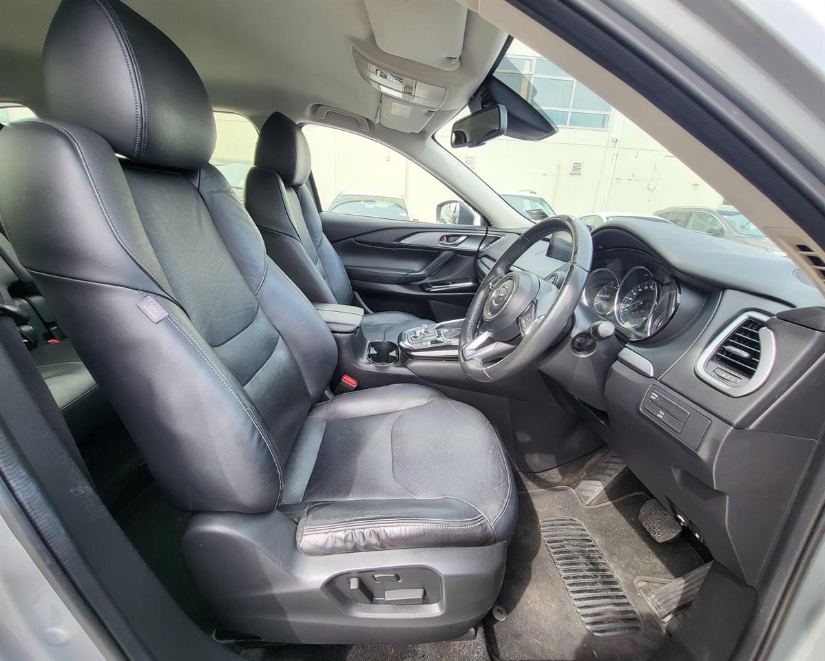 2018 Mazda CX-9 7 Seat AWD - Image 9