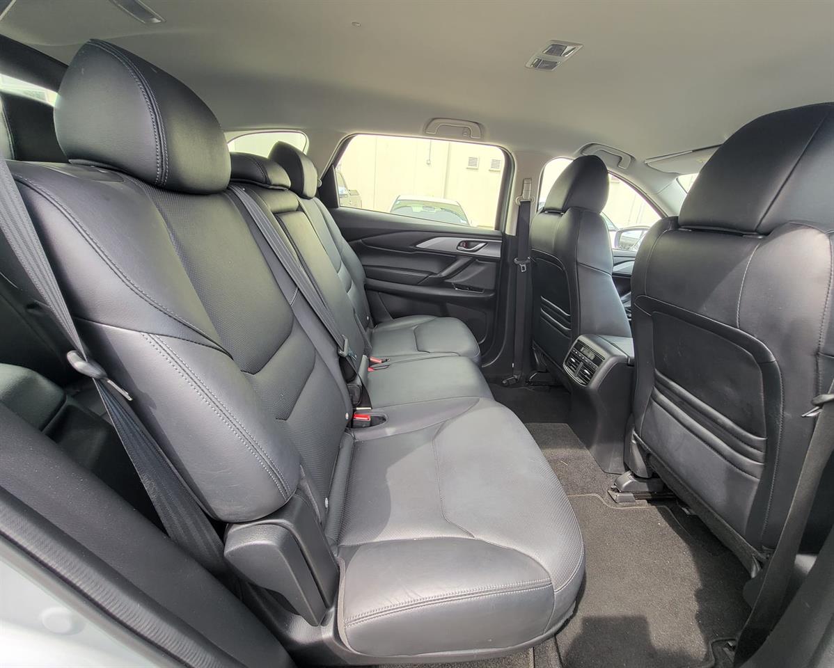 2018 Mazda CX-9 7 Seat AWD - Image 10