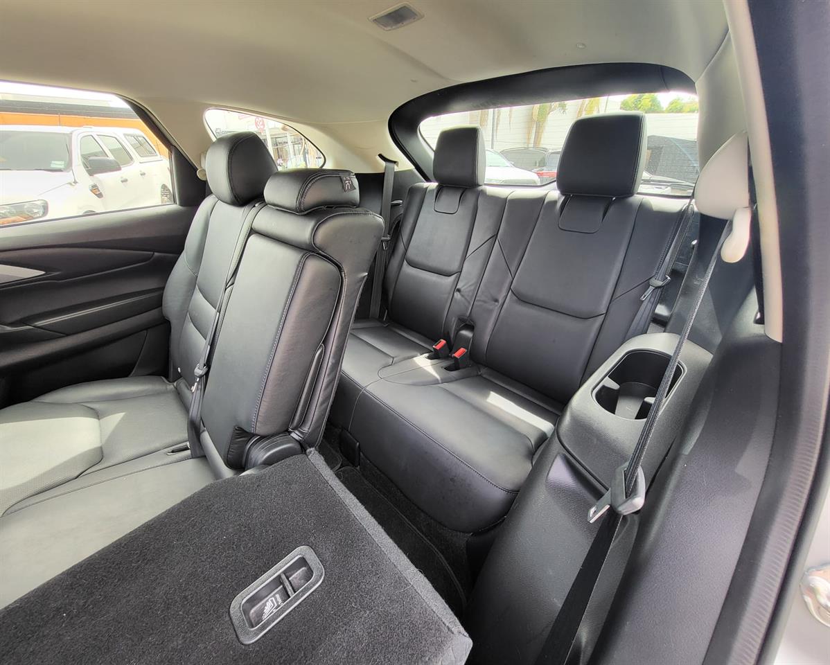 2018 Mazda CX-9 7 Seat AWD - Image 13