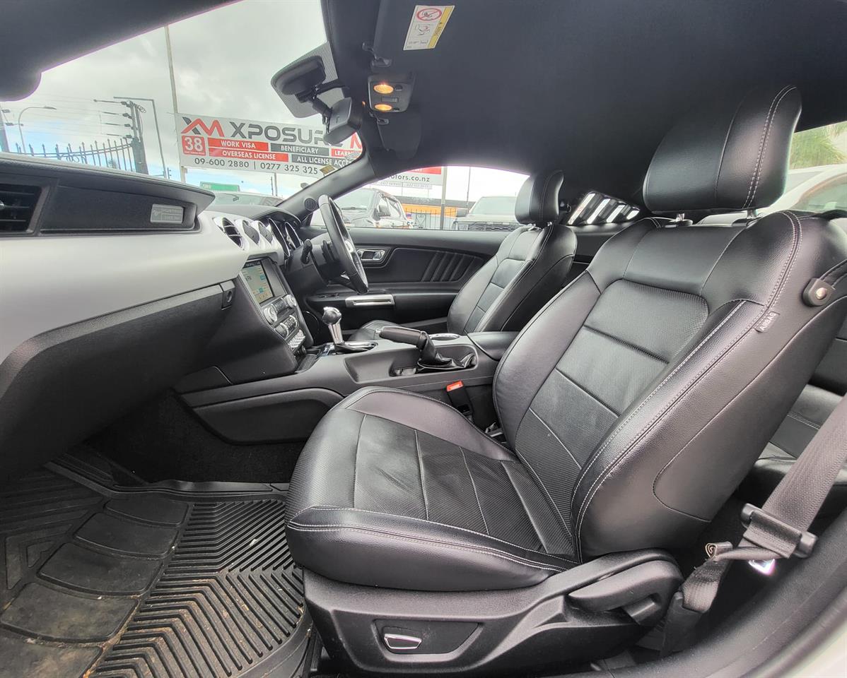 2018 Ford Mustang 2.3L FASTBACK - Image 13