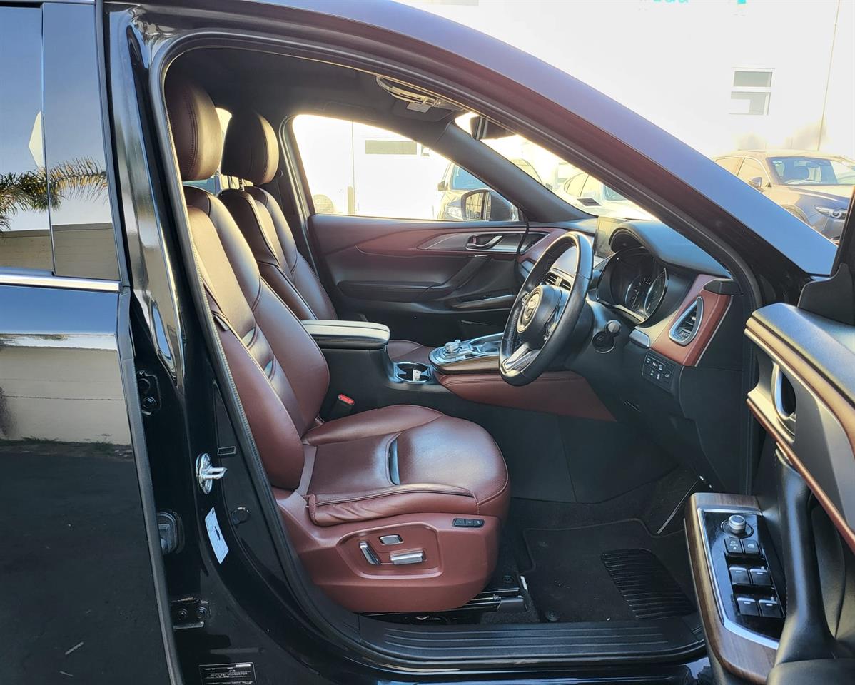 2019 Mazda CX-9 Takami 4WD 7 Seat - Image 4