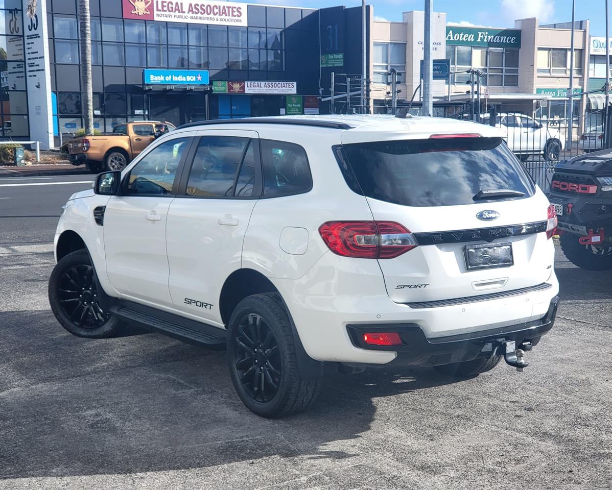 2022 Ford Everest SPORT 2.0D 7 Seats 4WD - Image 6