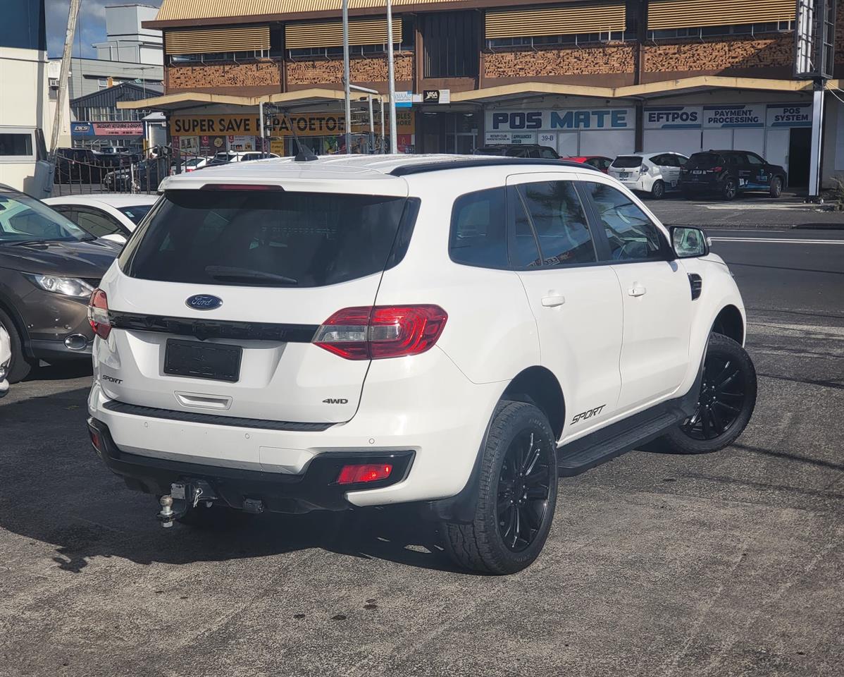 2022 Ford Everest SPORT 2.0D 7 Seats 4WD - Image 8