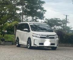 2018 Toyota Voxy - Image 4