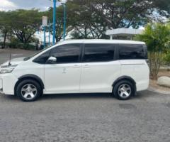 2018 Toyota Voxy - Image 5