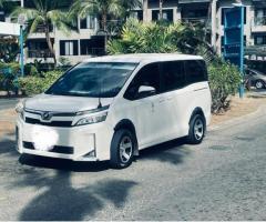 2018 Toyota Voxy - Image 6